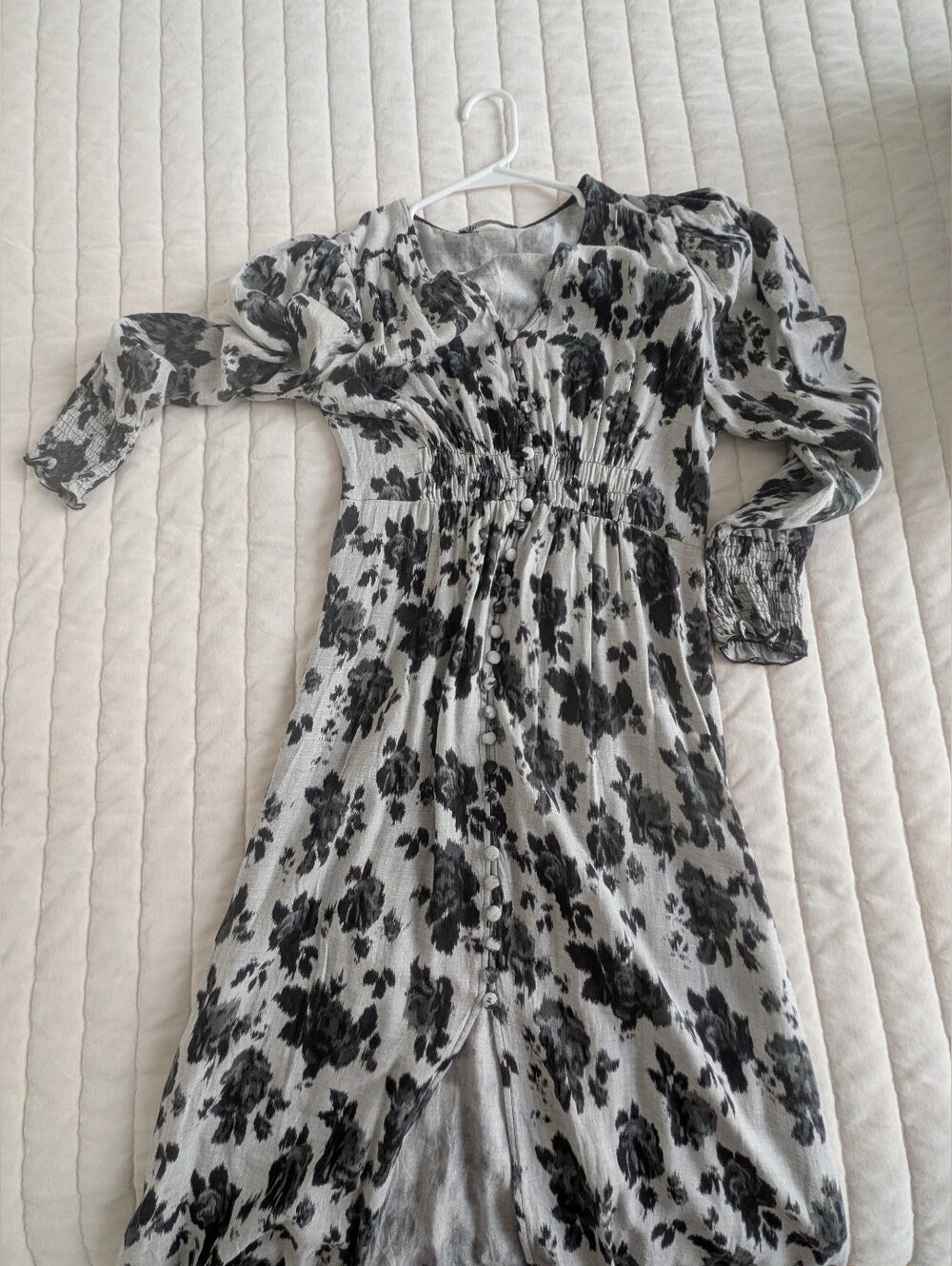 EUC Zara Black Floral Button-Front Midi Dress- Sz L
